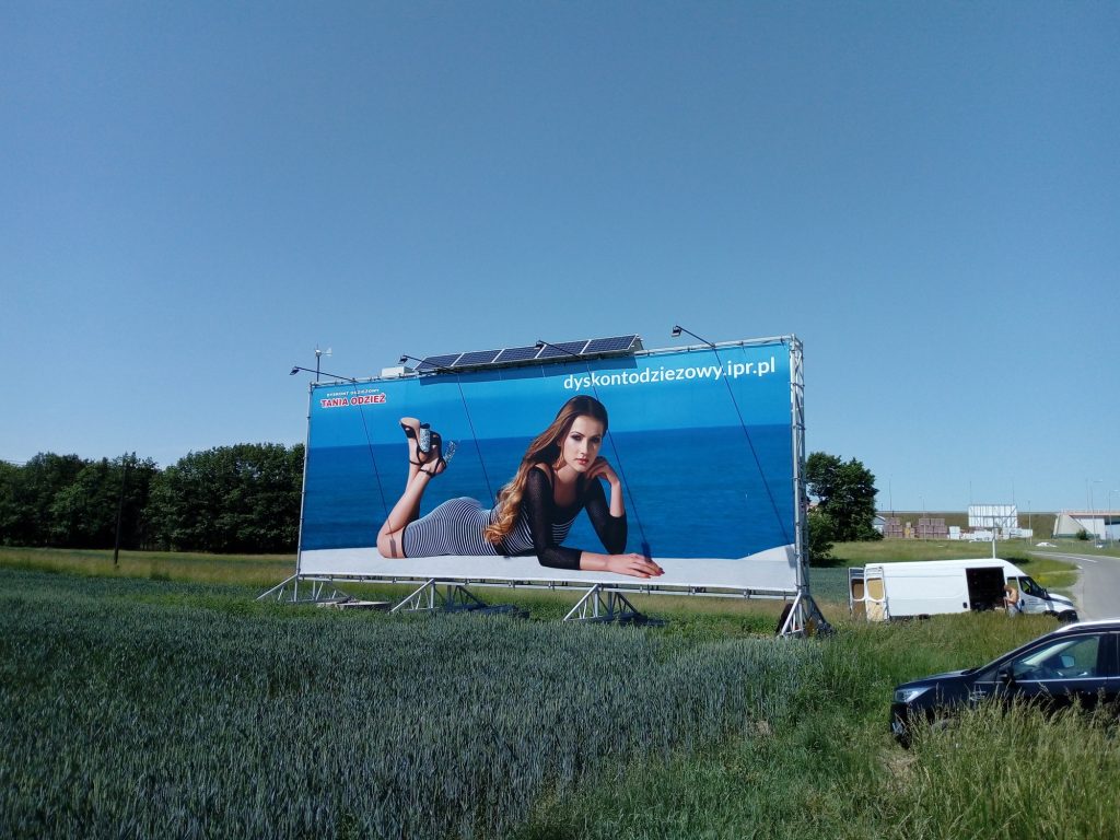 Konstrukcja z systemem solarnym