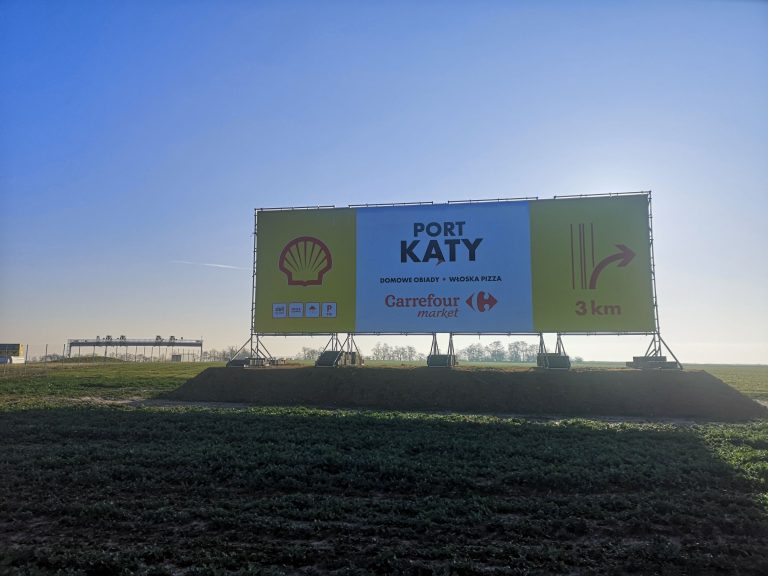 billboard 18x6m
