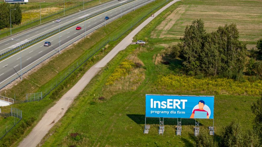 Konstrukcja reklamowa 15x5m - obrazek 4