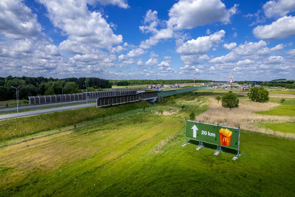 Realizacja konstrukcji reklamowej dla McDonald`s