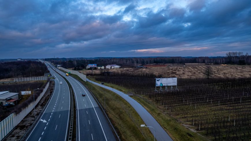 147df214-db53-4e3a-ae8e-23060b18fc63