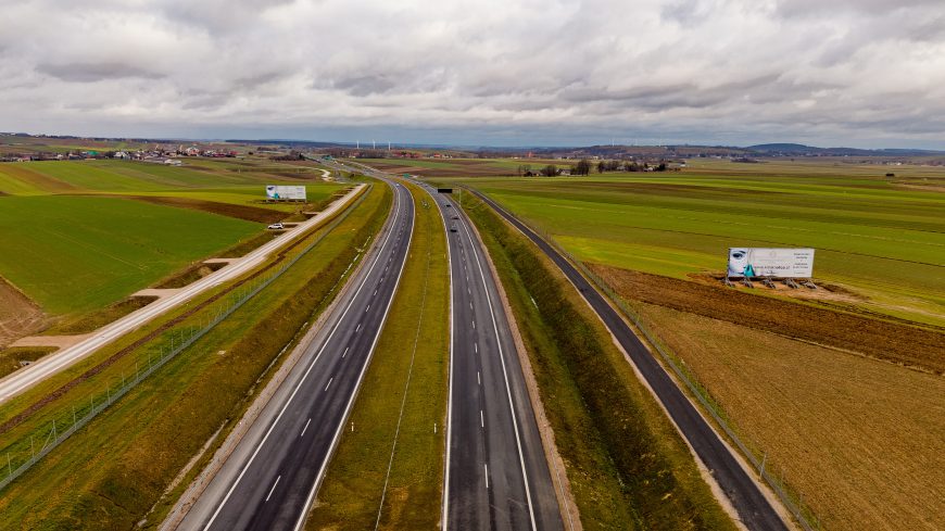 67c0e084-d350-444d-999e-982b3b180fba