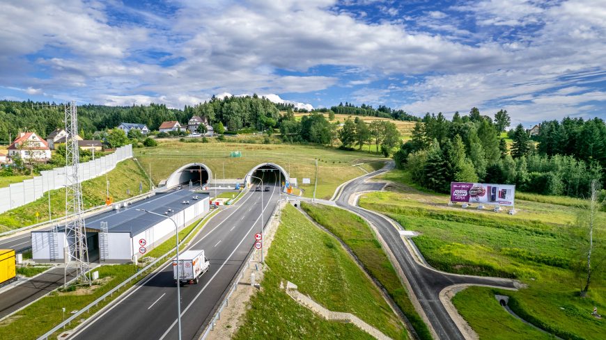 96ff0c31-5d13-4ca6-a9ca-6782a68df1c0