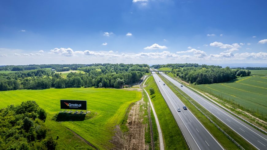 b3ae1ac7-d9a7-46b2-8176-f7d7b985389a